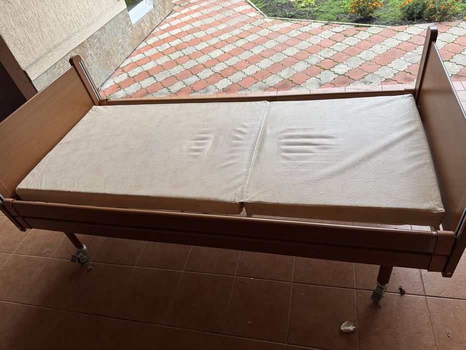 Продам Медичне ліжко