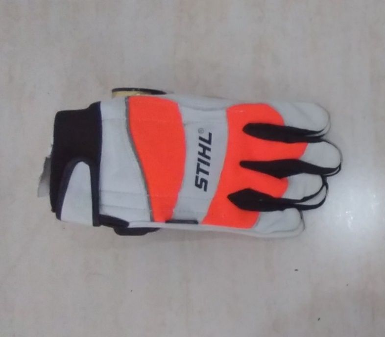 Luvas Anti-Corte STIHL Dynamic Protect MS > E.P.I.