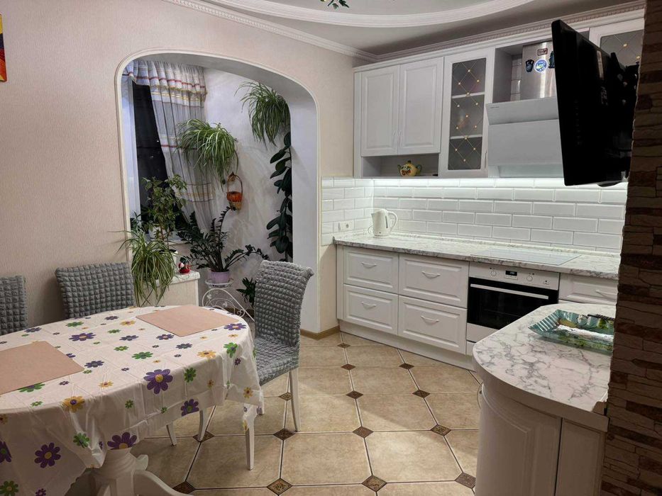 Сдам 2-х комнатную квартиру 17000 м. ПОЗНЯКИ  пр.ГРИГОРЕНКА 12