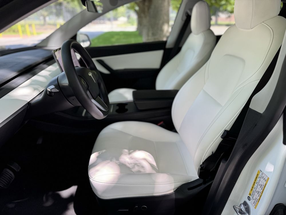 Tesla  Model  Y Longe Range 2022