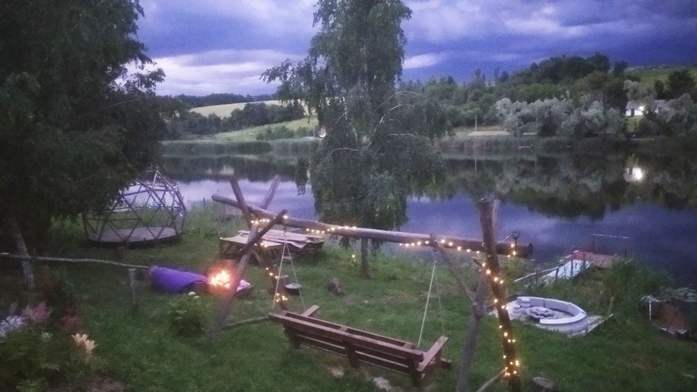 Рибацькі будинки на озері. Баня,чан, с. Киданівка, Богуславський р-н