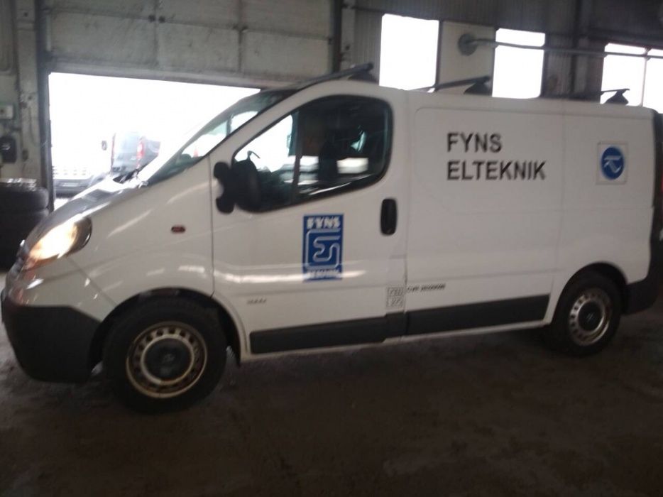 Розборка шрот разборка Трафік Віваро Trafic Vivaro.