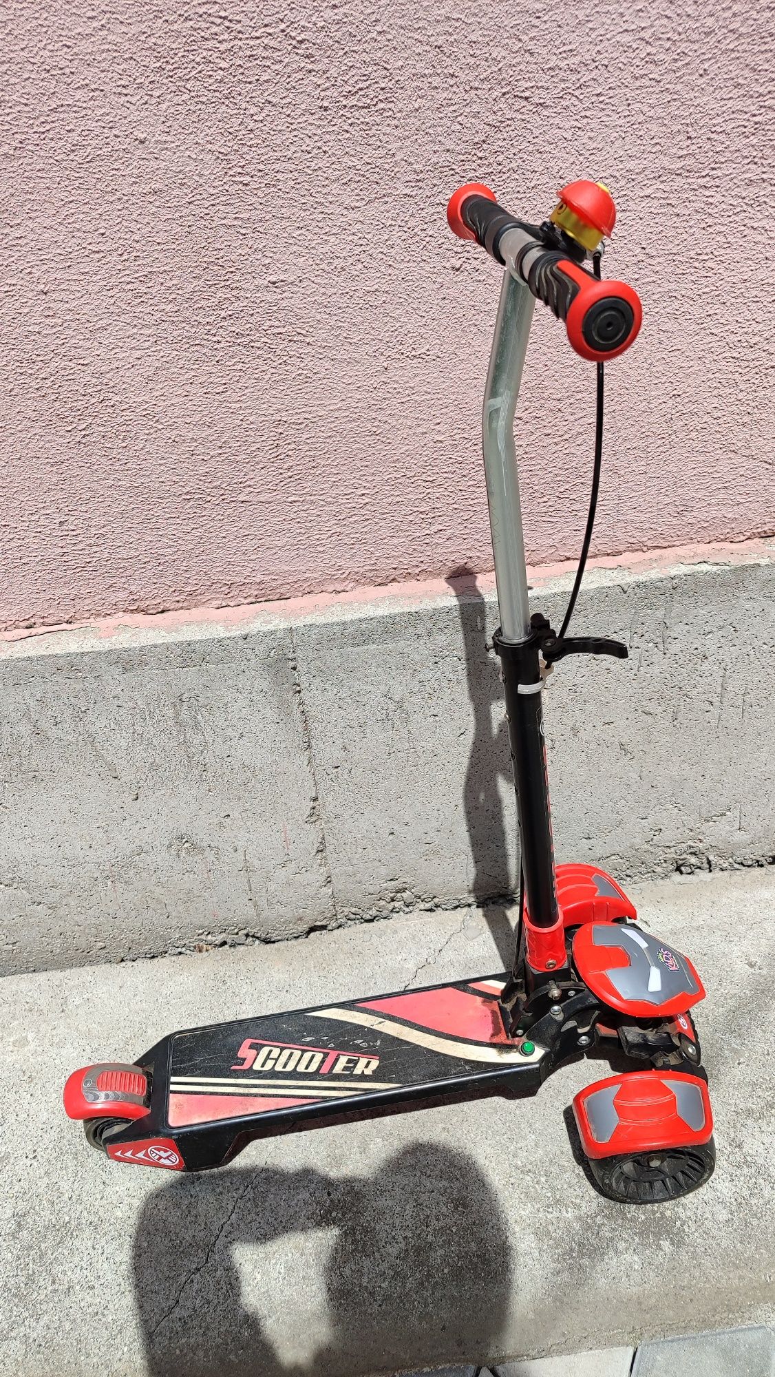Продам самокат дитячий