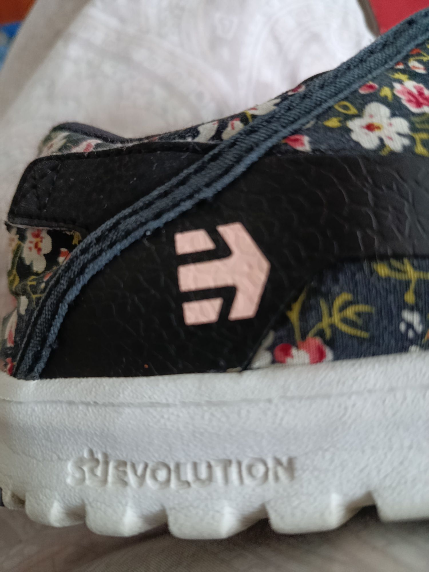 Кросівки жіночі Etnies 39р