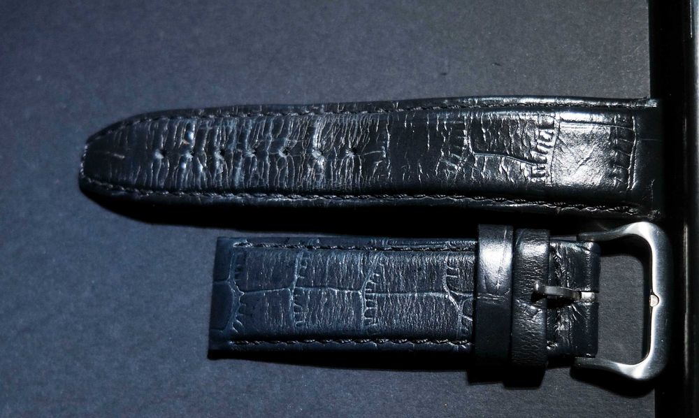 Bracelete em couro genuíno preto brilhante largura 22mm