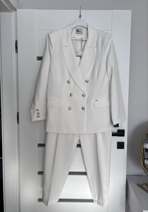 Biały śmietankowy garnitur damski komplet zestaw marynarka spodnie