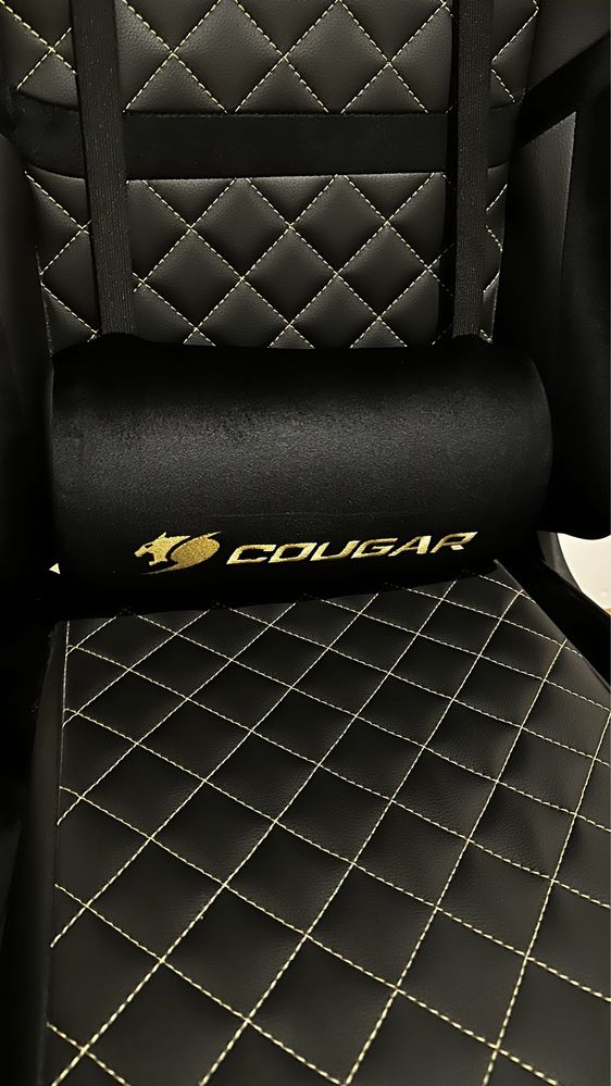 Компʼютерне крісло Cougar Armor One Royal