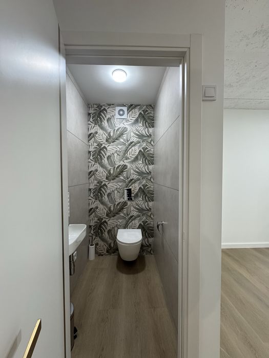 Продаж під Клініку Навчальний заклад БЛИЖНЯ РОЩА