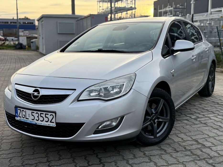 Opel Astra Zarej w PL * 1,7 CDTi *