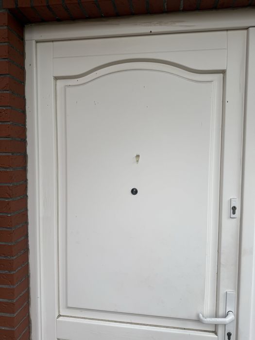 Drzwi wejsciowe 145x230 .