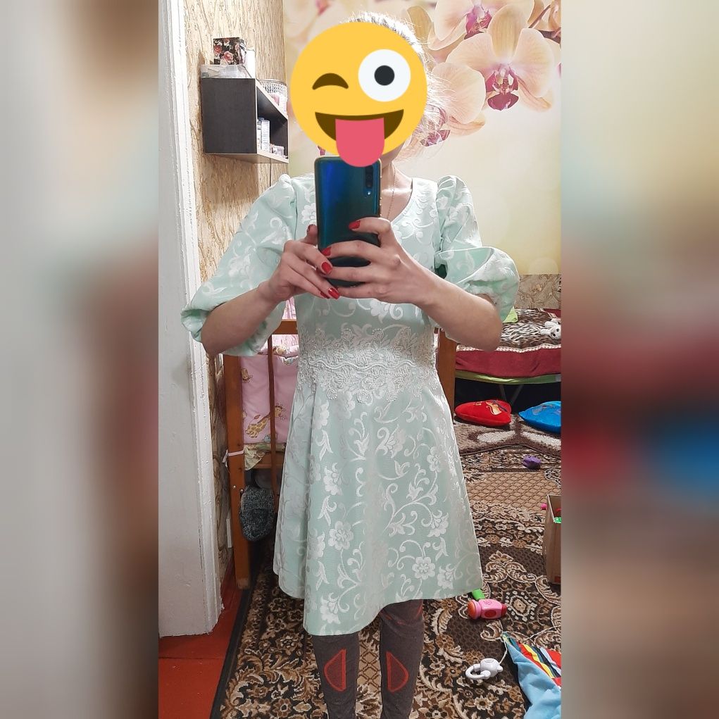Платье нарядное новое