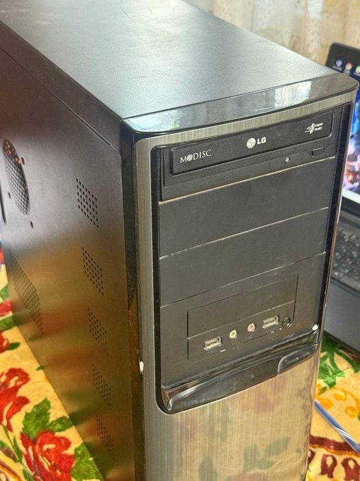 Системный блок (на запчасти или под восстановление)