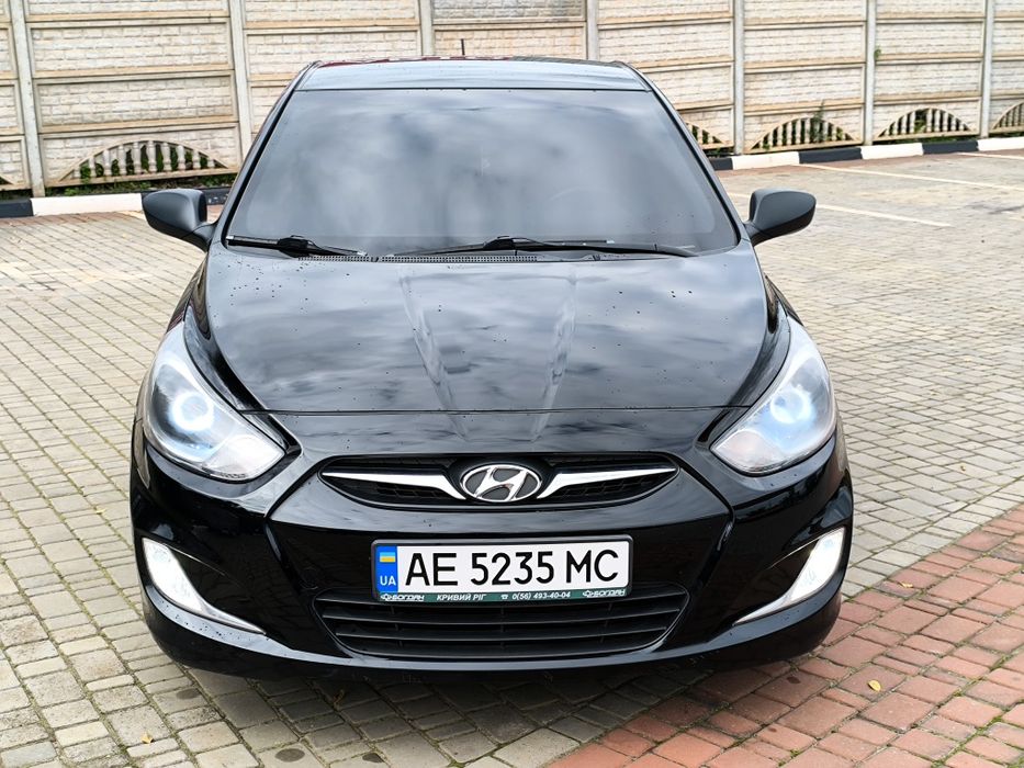 Продаю НЕ битый НЕ крашеный! Hyundai Accent 2013 года выпуска.