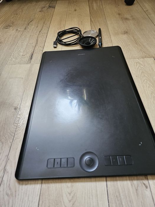 Графічний планшет Wacom Intuos Pro L PTH-860