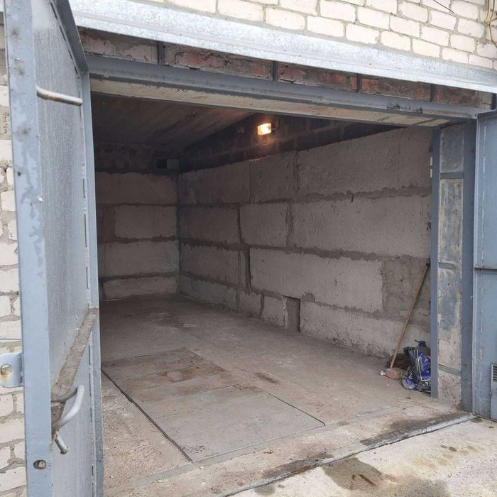 Продам свій капітальний  гараж