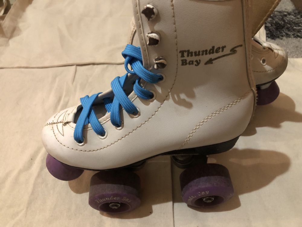 Patins de 4 rodas brancos