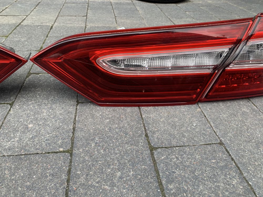 Фонари Toyota Camry XV70 2018 - 2022 задний фонарь лед комплект