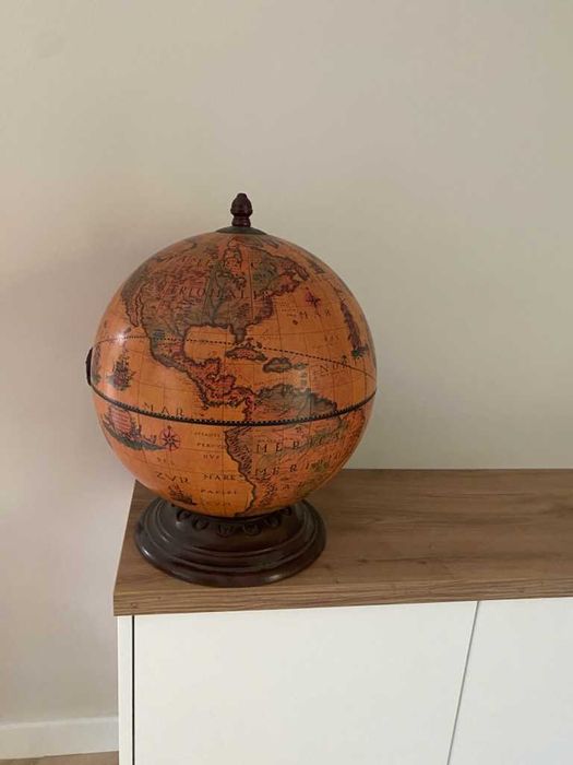 barek na alkohol - globus