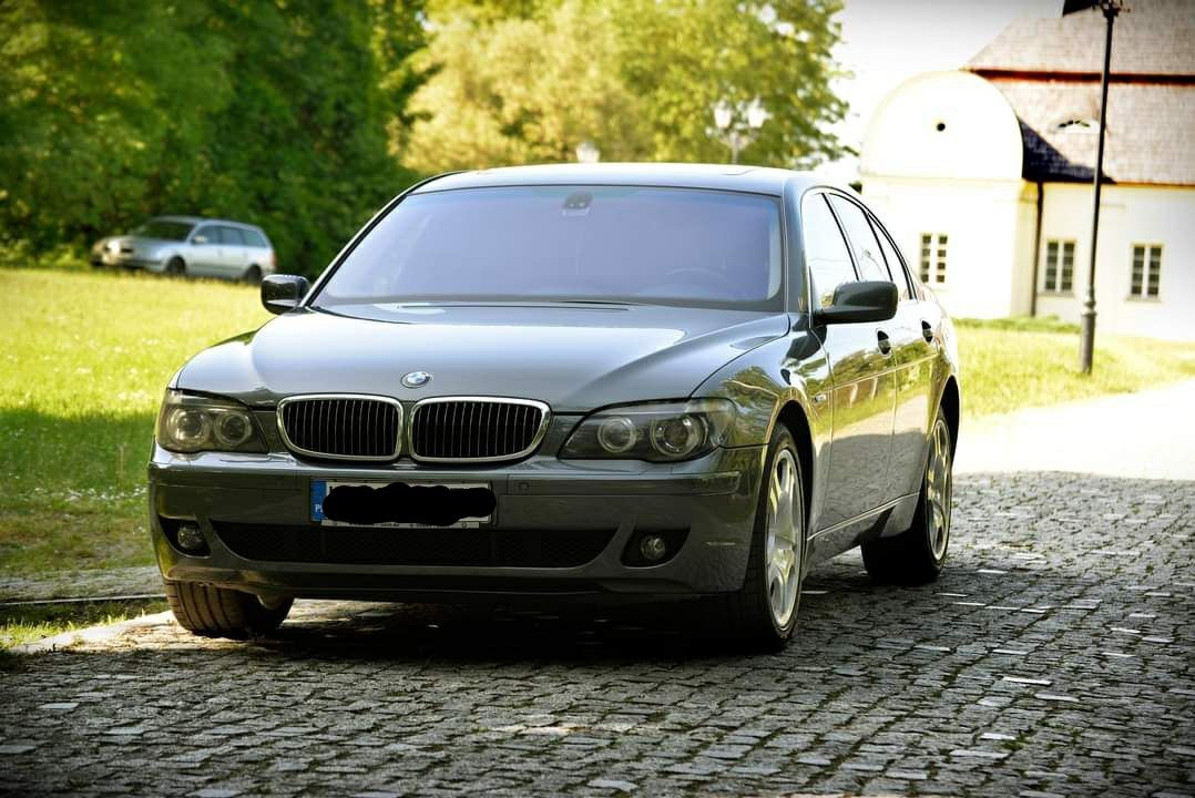 BMW 7  E65 3.0d 218