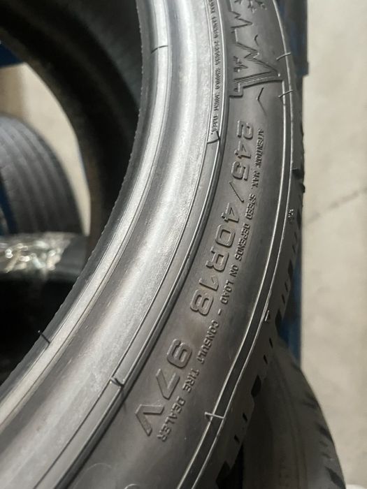 245/40/18 R18 Dunlop SP winterSport 5 4шт зима