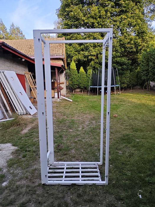 Stojak, brama, ekspozytor