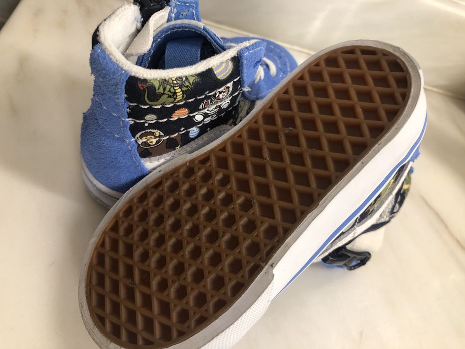 Vans bébé novo tamanho 20
