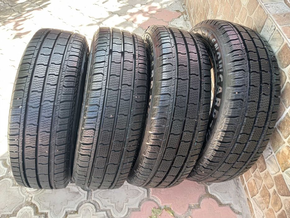 Резина скати 205/65R16C колеса майже нові snowgard van 4шт M+S Торг