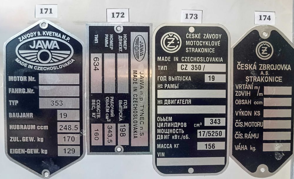 TABLICZKI ZNAMIONOWE do motocykli JAWA i CZ zabytkowych (wybór)