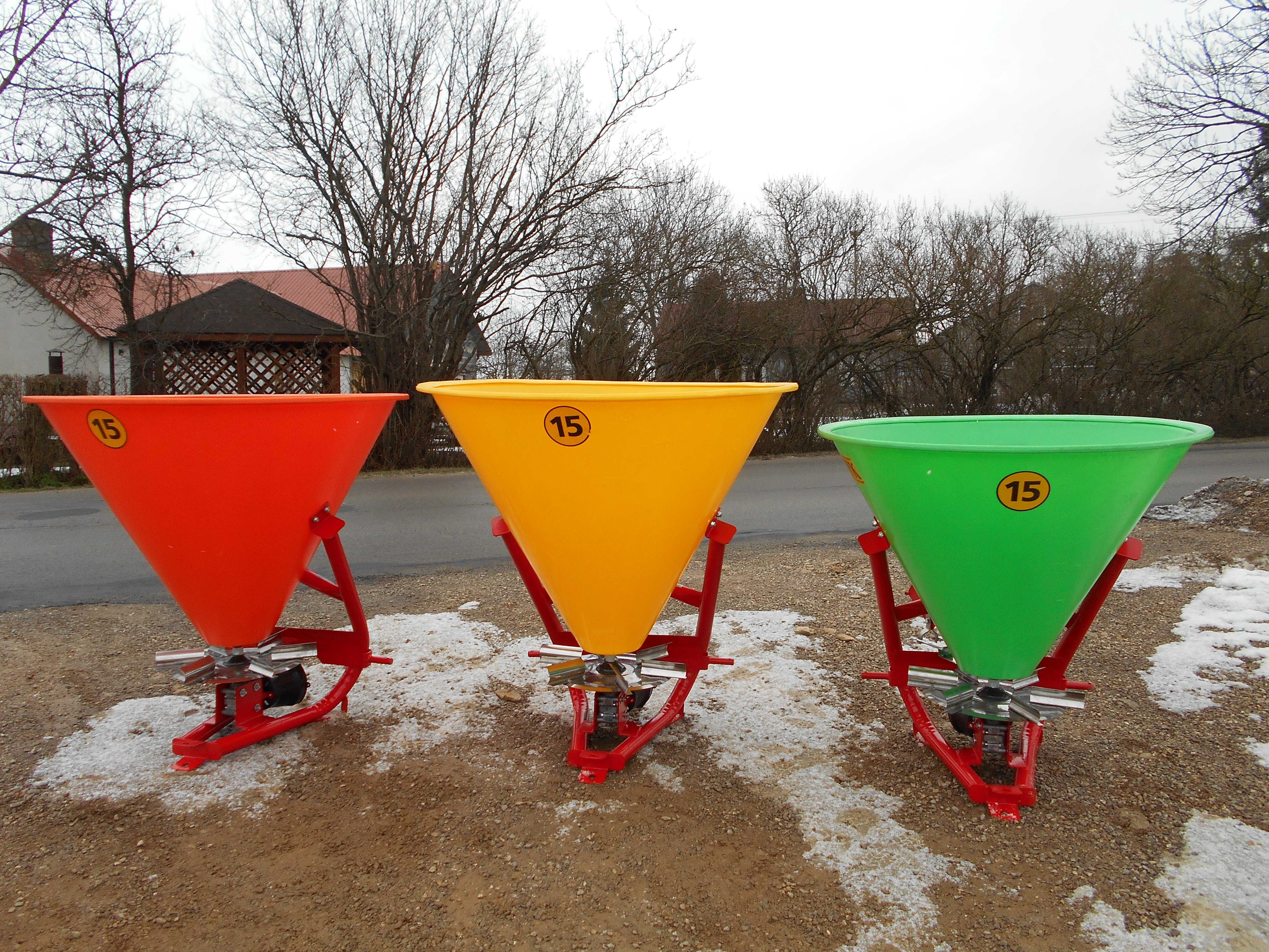 rozsiewacz nawozu, piaskarka/ solarka STRUMYK 200-500l