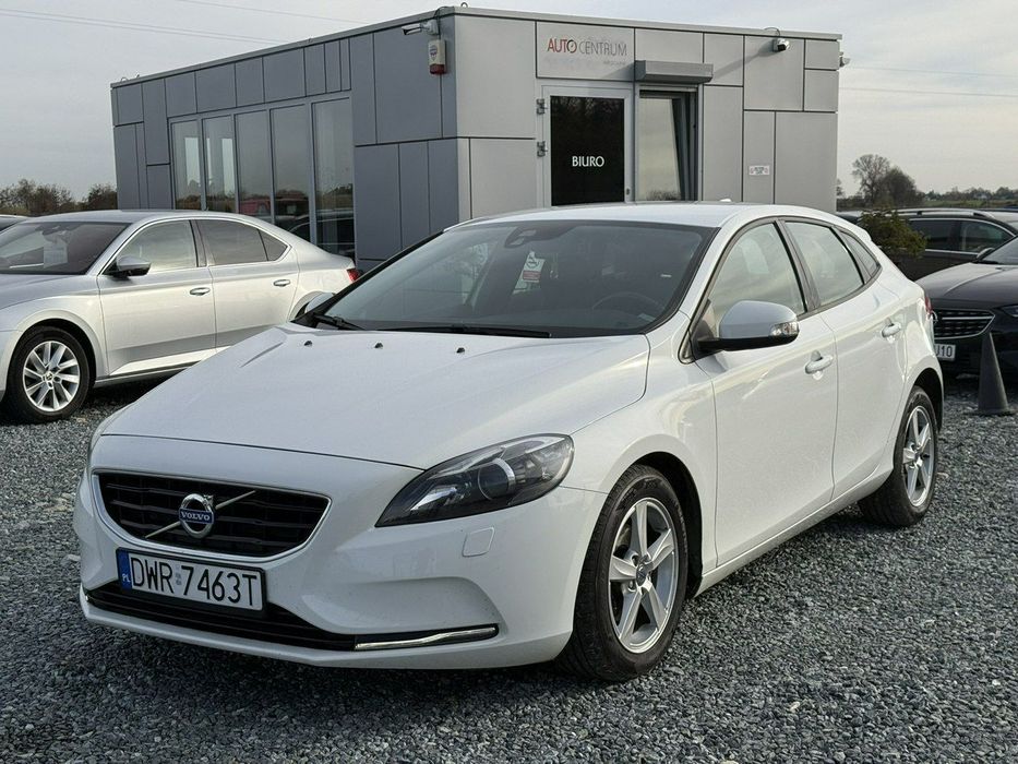 Volvo V40 1.6 D2 115KM 2014r. Climatronic, KINETIC nowy rozrząd