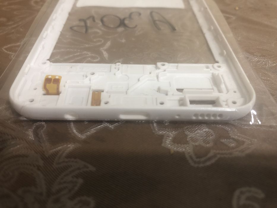 Корпус до самсунг A30s новий
