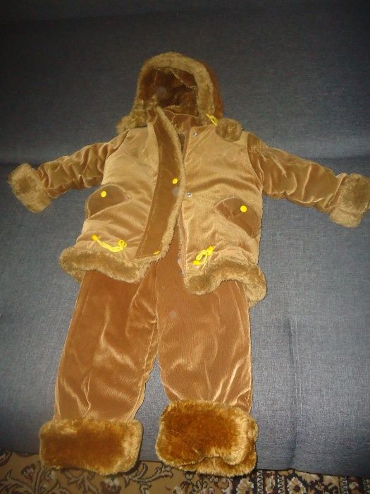 Комбинезон зимний тёплый на 5-6 лет