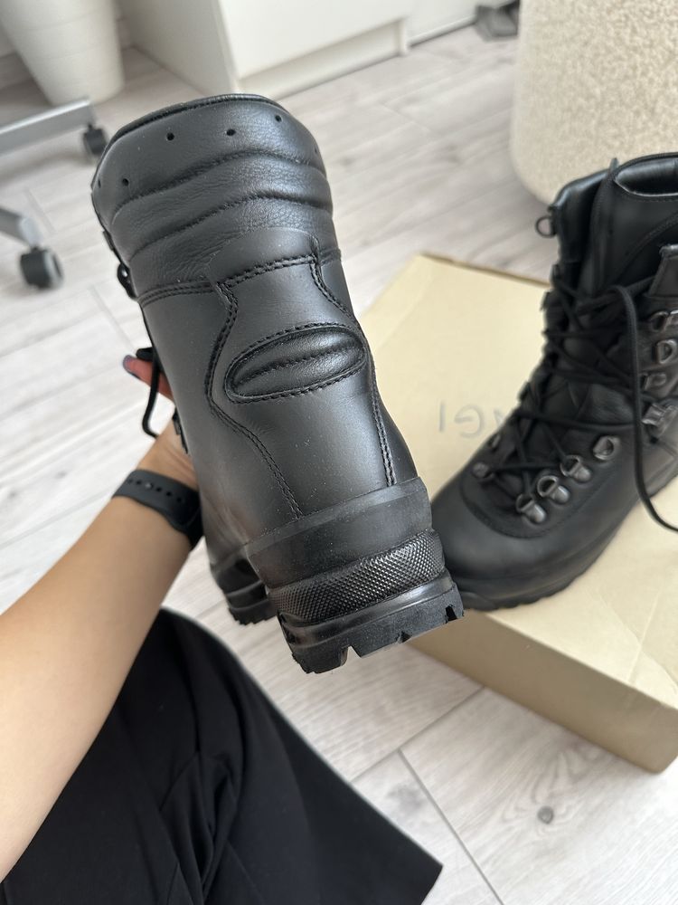 Buty skorzane wojskowe trapery Demar