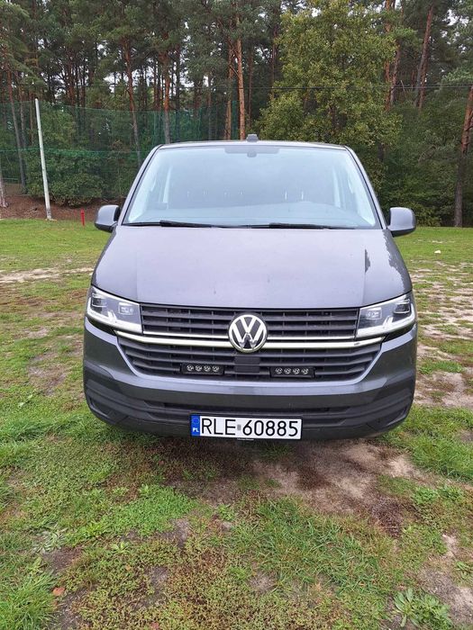 Volkswagen Transporter T6.1 2.0 TDI DSG Long bogate wyposażenie