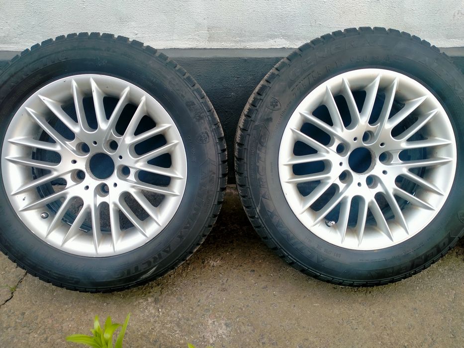 Продам диски с резиной 225\50 р16 зима