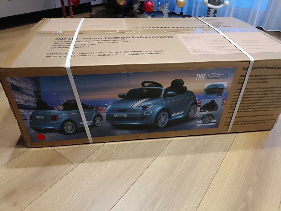 Nowy samochód elektryczny dla dzieci do 30kg.