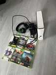 XBOX 360 plus słuchawki RAZER plus GRY