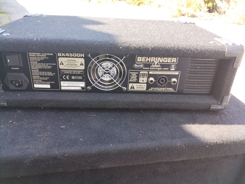 Сабвуфер та Behringer ultrabass bx4500h, 450 watt bass amplifier