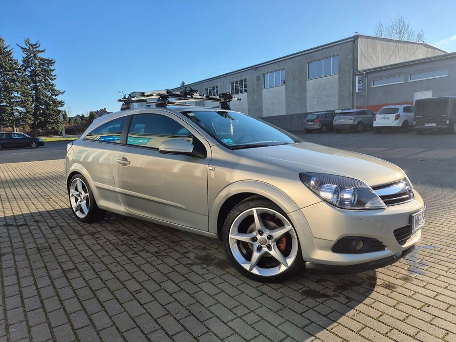 Opel Astra Astra H GTC 1.6 115 KM