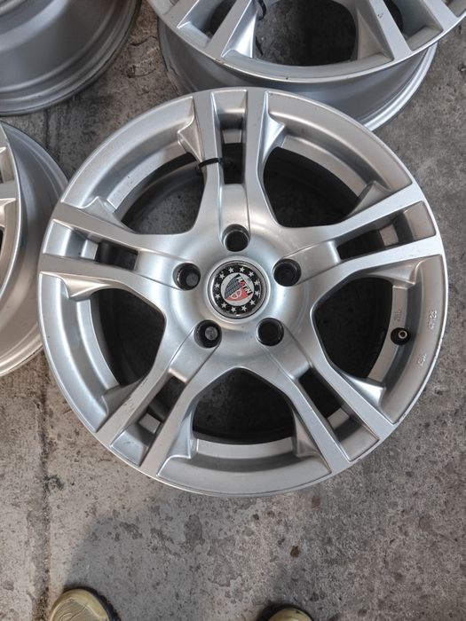 Felgi aluminiowe Mazda Kia Hyundai 15 5x114.3 6.5jx15 et38