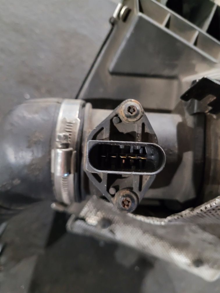 Obudowa filtra powietrza przepływomierz Volkswagen Passat b5 1.9 tdi