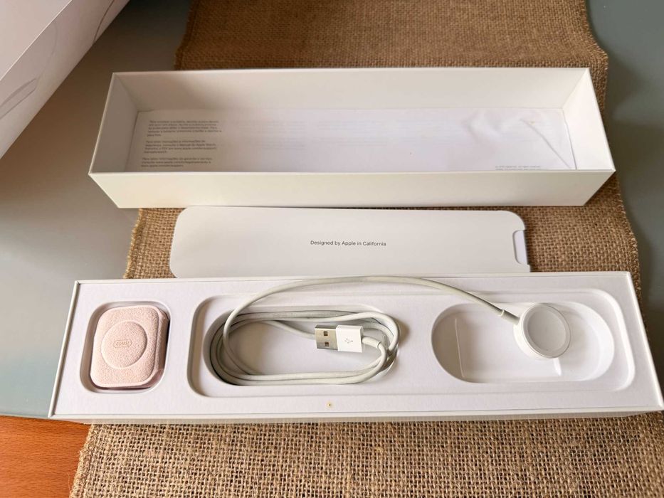 Apple Watch 5 - 40mm - Bom estado e Completo na Caixa Original
