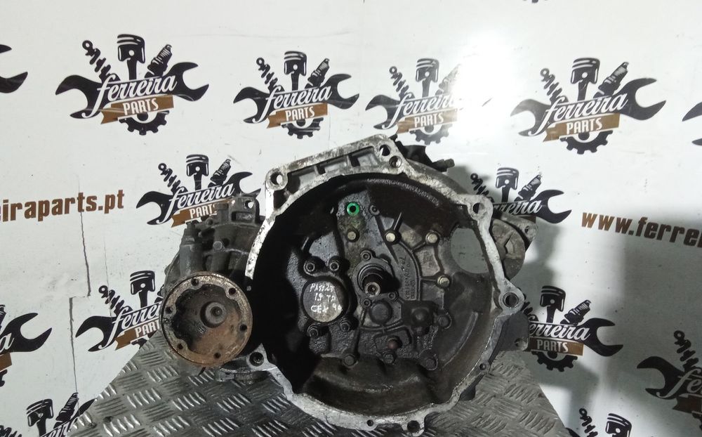 CAIXA DE VELOCIDADES VW PASSAT 1.9TD REF: CEX