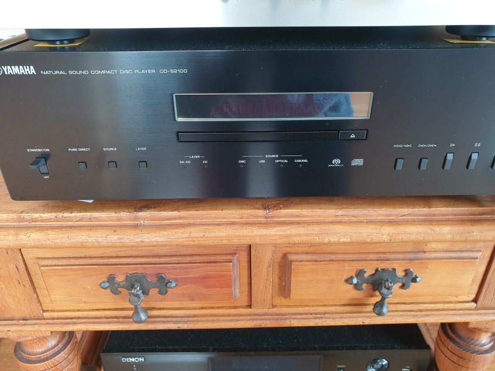 Leitor SACD e DAC Yamaha CD-S2100 de referência