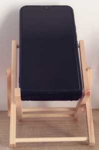 Drewniany stojak podstawka na smartphone telefon leżak składany fotel