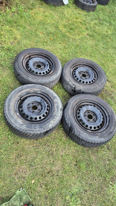 Koła stalowe 16 cali 5x114.3 opony zimowe Bridgestone 215 65 r16