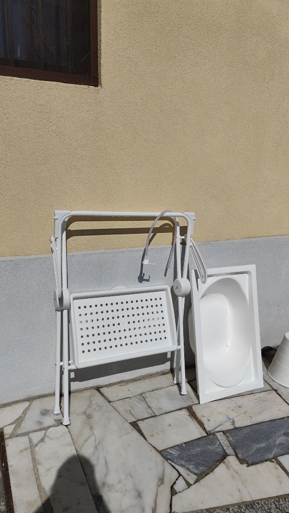 Banheira de bebe com suporte