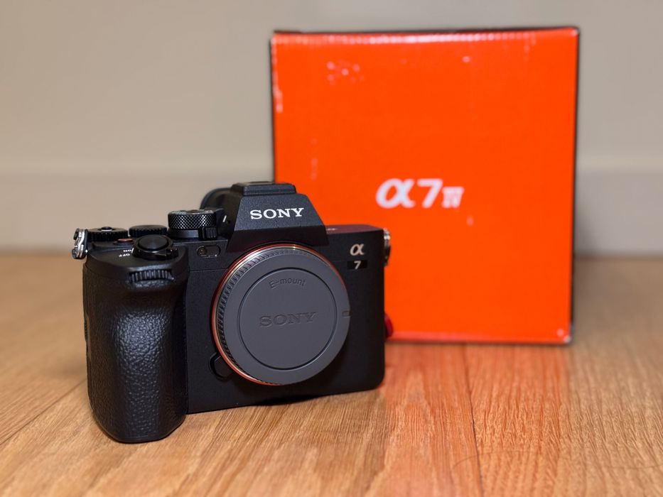 Sony A7 IV (Corpo) - Perfeito Estado - Garantia até 12/2028
