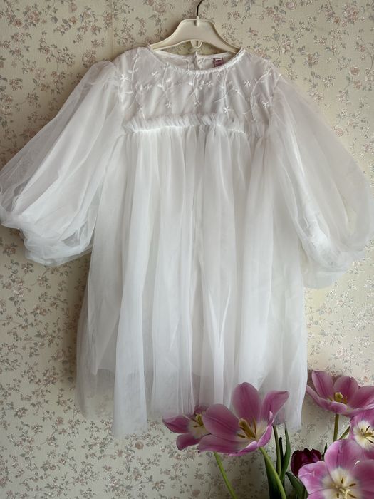 Святкова сукня для дівчинки