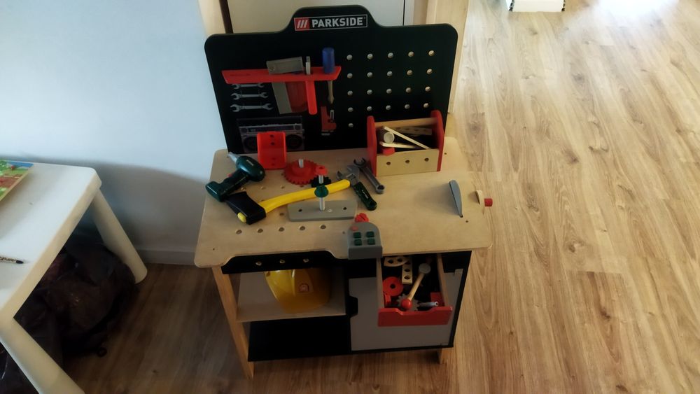 Warsztat dla dzieci, kuchnia, stolik